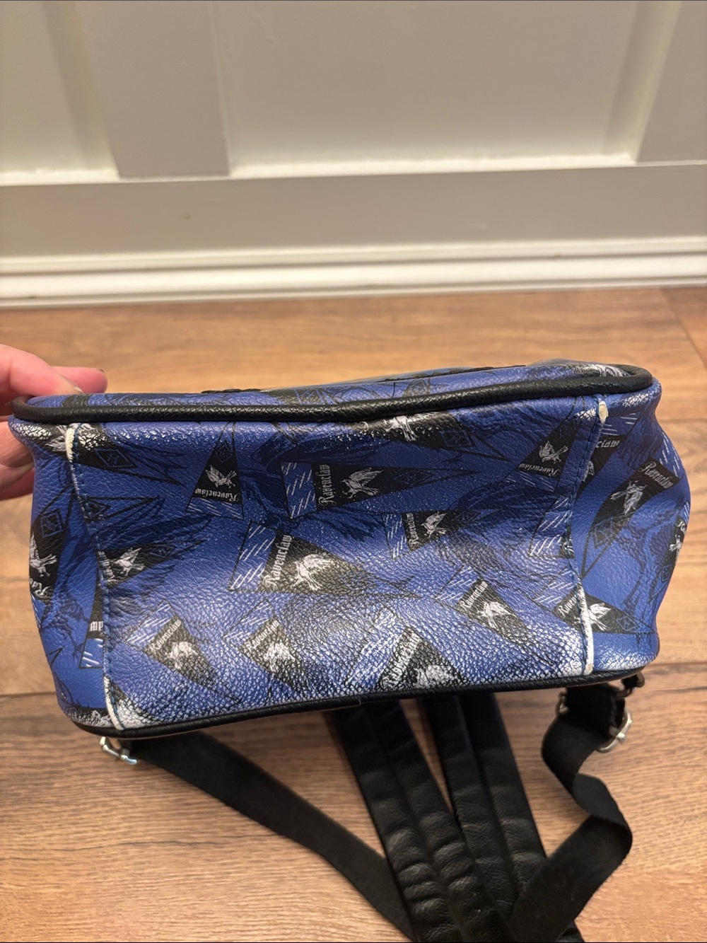 Harry Porter Ravenclaw Loungefly Mini Backpack - Picture 4 of 7